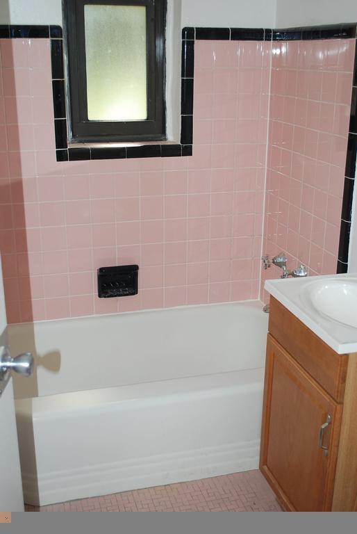 Foto del edificio - 0 bedroom in Chicago IL 60626