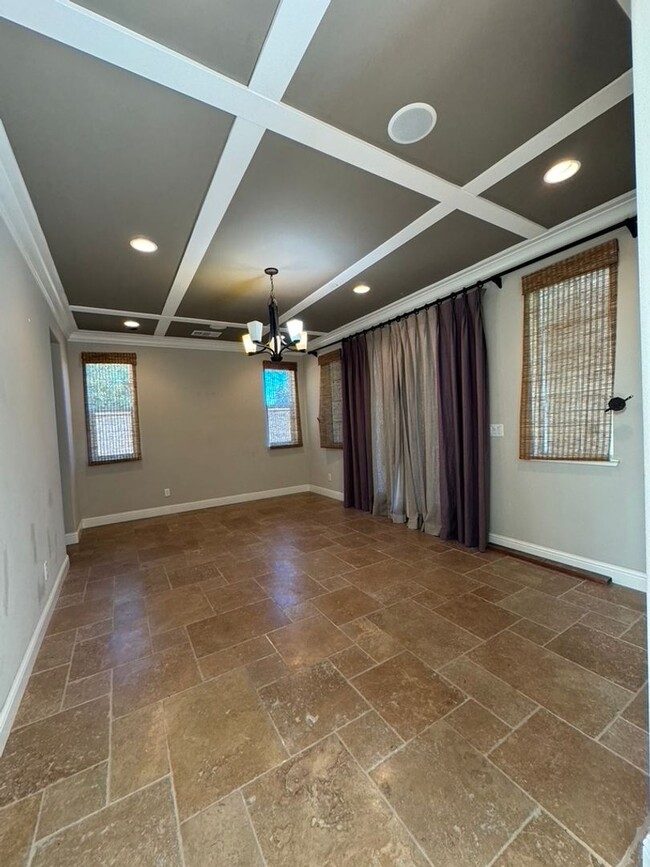 Building Photo - 7200 Cordially Way