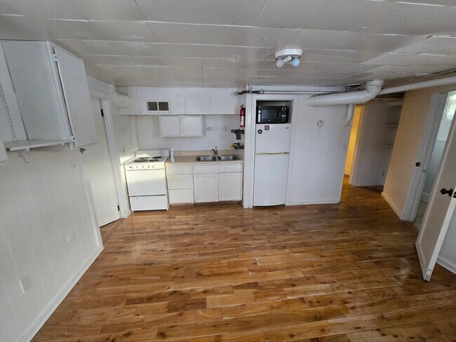 Foto del edificio - 403-407 College Street