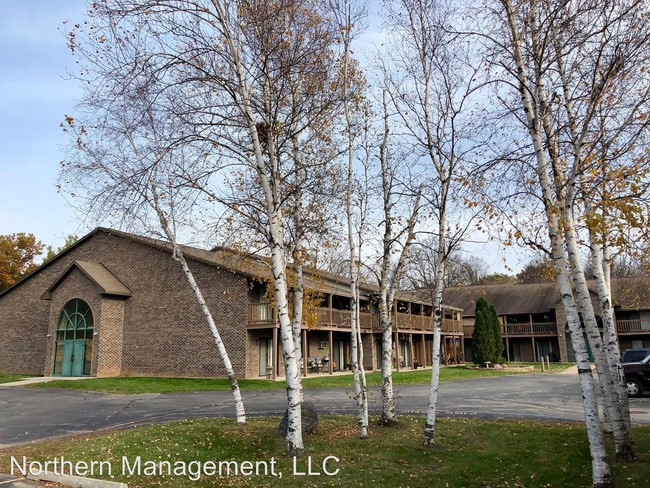 Building Photo - 1040-1140 MORAINE Way