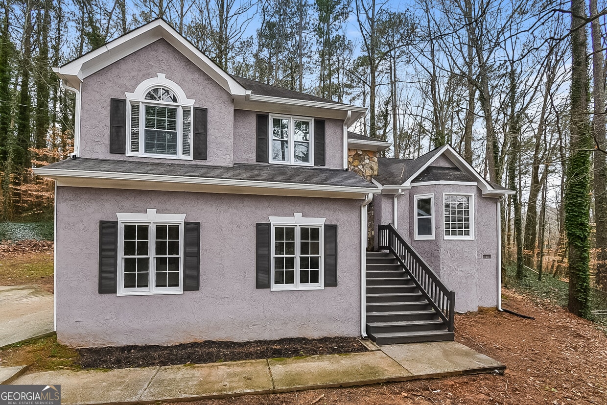 Primary Photo - 2628 Meadow Lark Dr