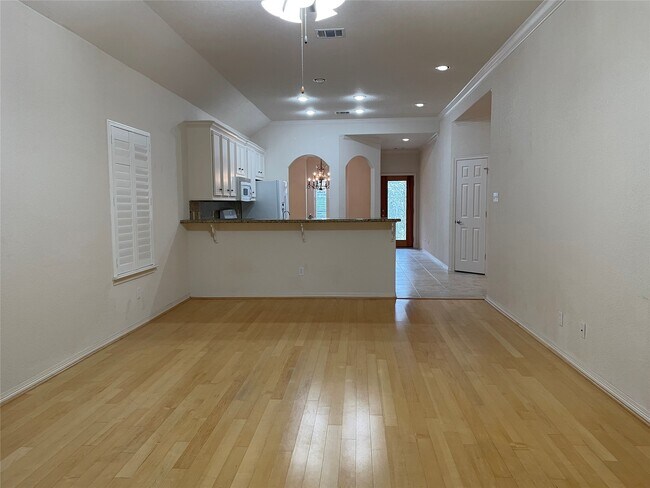Building Photo - 156 Harbour Town Dr