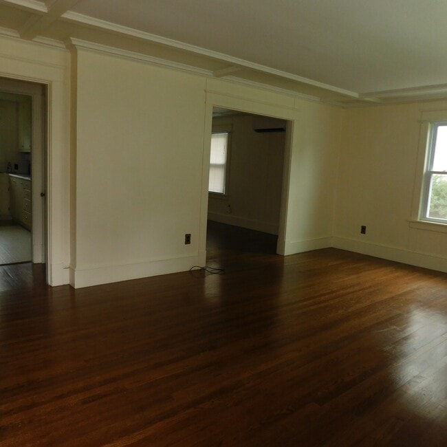 Building Photo - 27 Johnson Heights