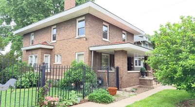 Building Photo - 644 N 7th St