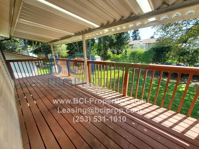 Foto del edificio - 10616 98th St SW