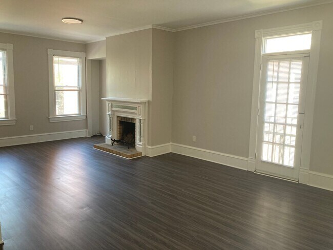 Building Photo - 707 Bellefonte St