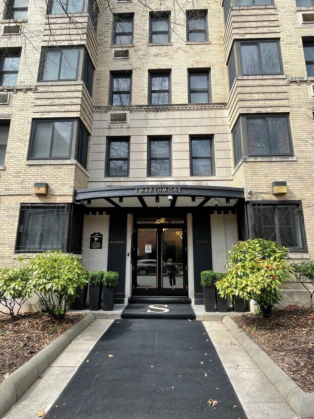 Primary Photo - 1010 25th St NW