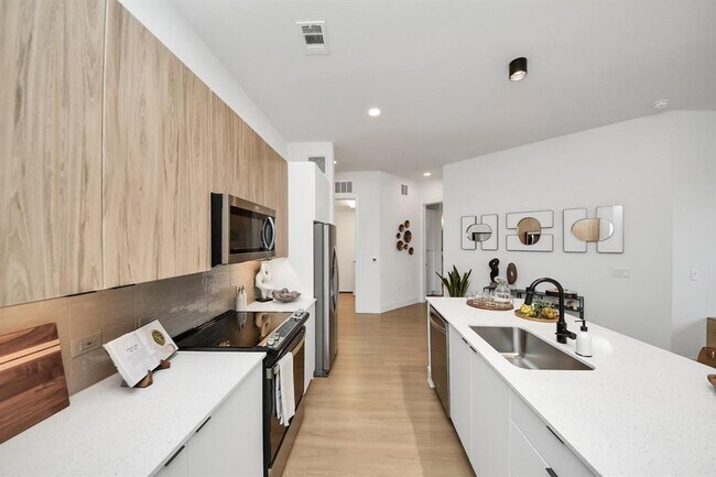 Foto del edificio - 2810 Riverby Rd