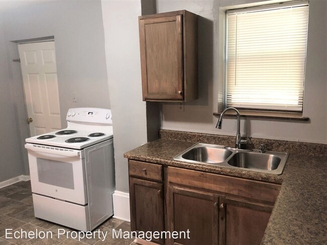 Foto del edificio - 1 br, 1 bath House - 419 Ottawa St.