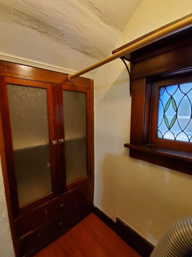 Foto del edificio - 1 br Downtown Charmer