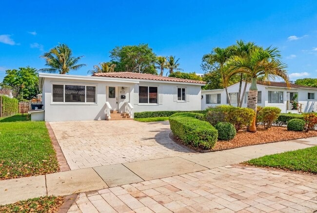 Building Photo - 6447 SW 10th St