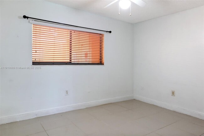 Foto del edificio - 8600 SW 133rd Avenue Rd