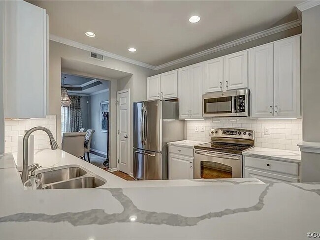 Foto del edificio - 6902 Alder Grove Dr