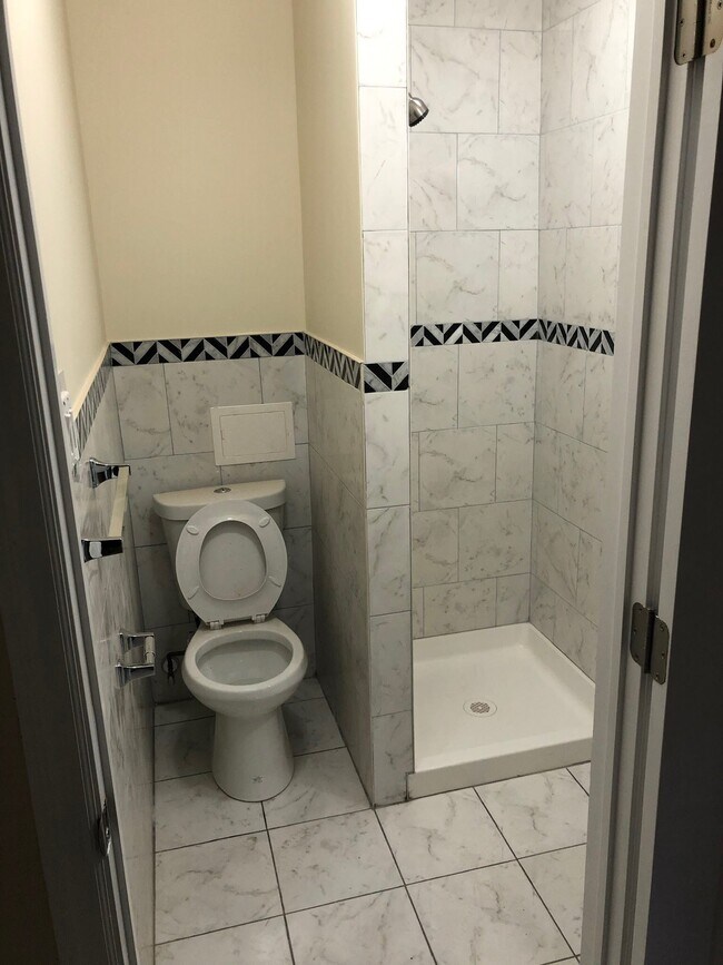 Foto del edificio - 98 Andrew St