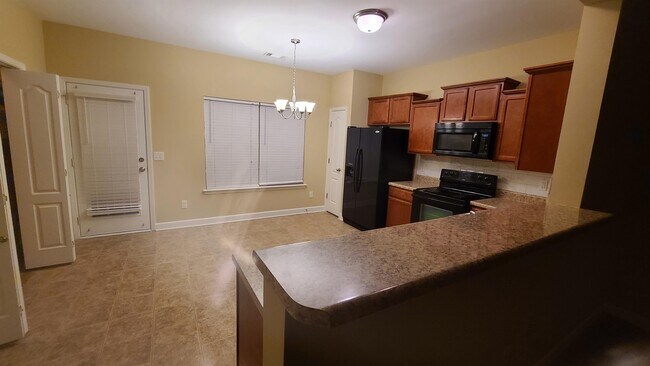 Building Photo - 5451 Perlou Ln