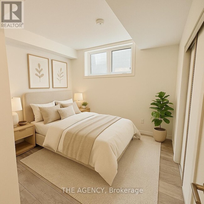 Building Photo - 14 Lytham Grn Cir