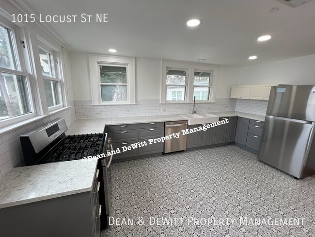 Building Photo - 2/1 Loft in Historic Old NE - For Rent