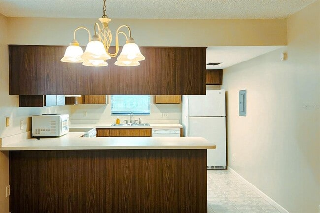 Building Photo - 1400 Tarpon Woods Blvd