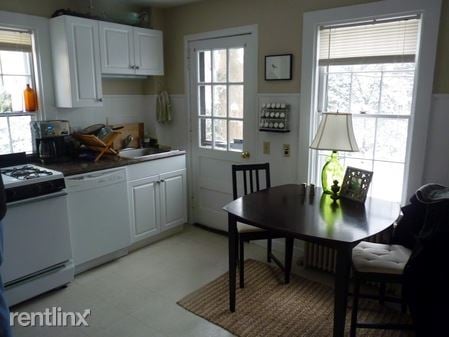 Foto del edificio - 1054 Beacon St
