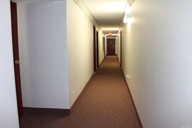 Foto del edificio - 66-60 80th St