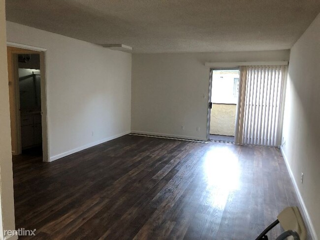 Building Photo - 497 La Conner Dr