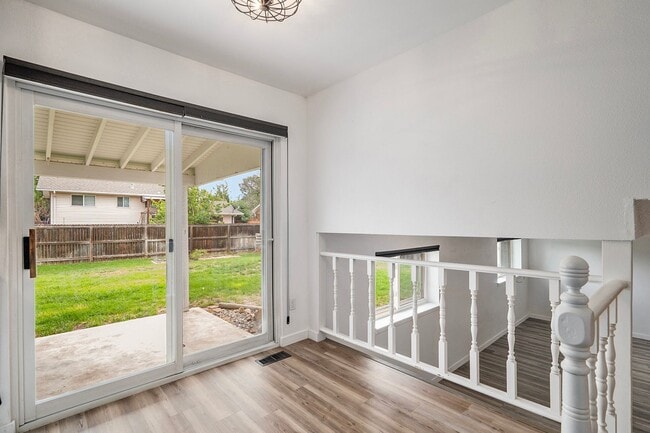 Foto del edificio - ? Move-in Ready & Fully Renovated! ?