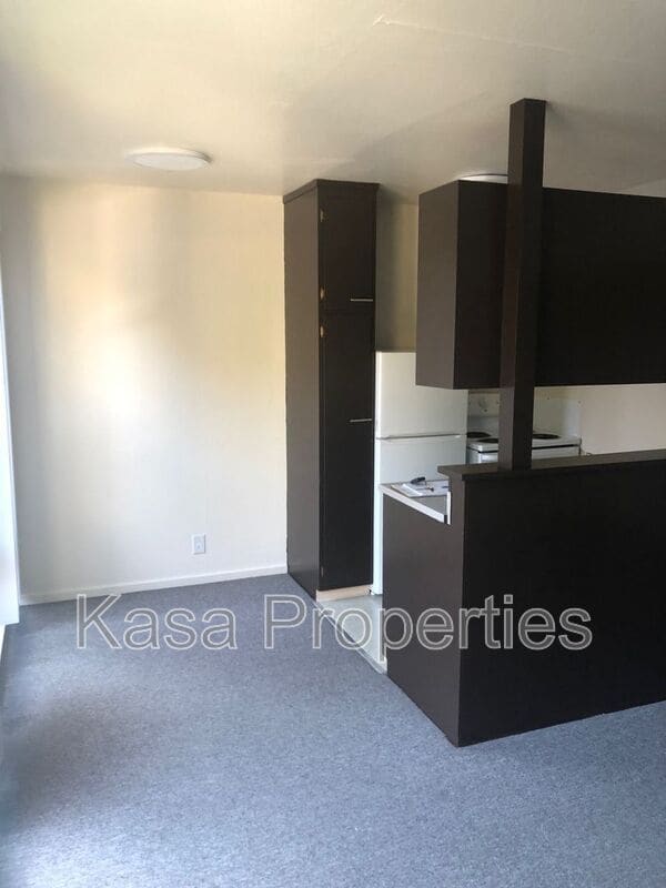 Primary Photo - 2255 Hearst Ave