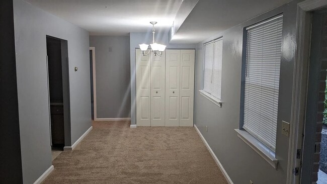 Building Photo - Quiet 1 Bedroom Convenient to Hershey Med and Attractions