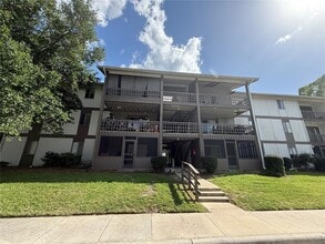 Building Photo - 6519 W Newberry Rd