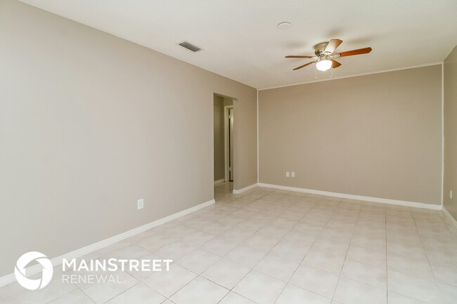 Building Photo - 301 Chutney Dr