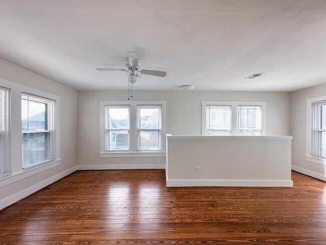 Building Photo - 311 Cordell St