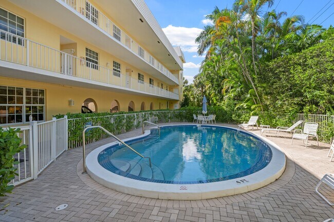 Foto del edificio - 127 Peruvian Ave