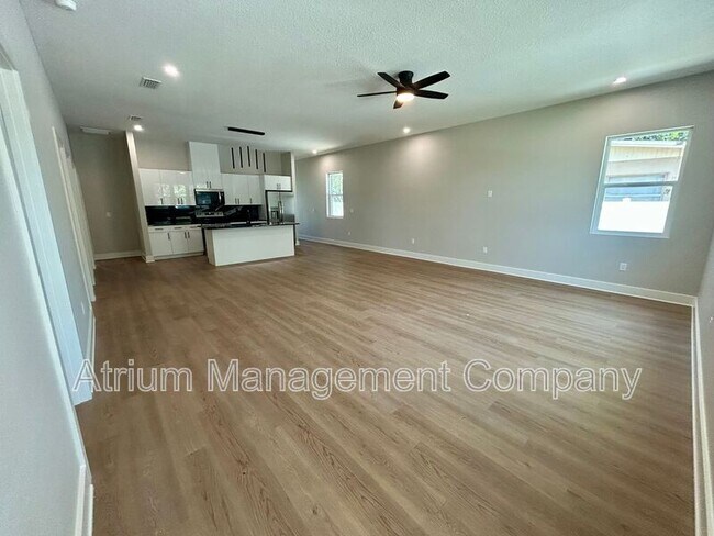 Foto del edificio - 6712 Harper St