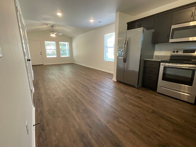 Building Photo - Brand New 2 Bedroom 2 Bathroom Home!