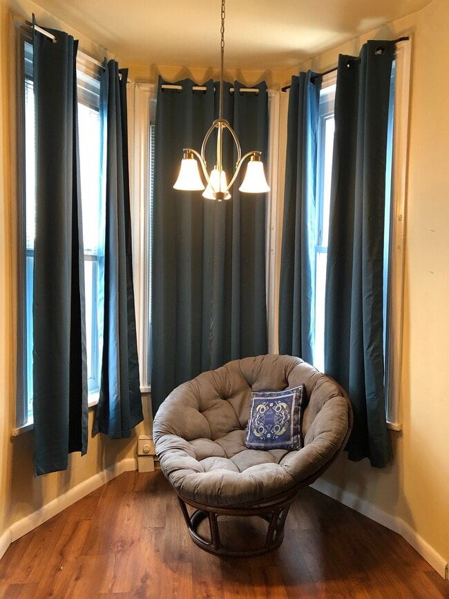 Building Photo - 16 S Church St