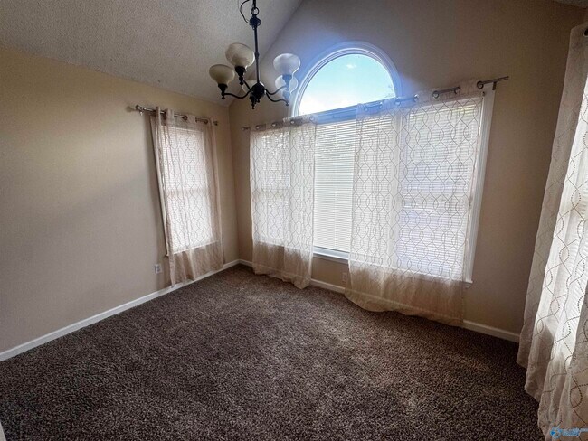 Building Photo - 1307 Liberty Dr