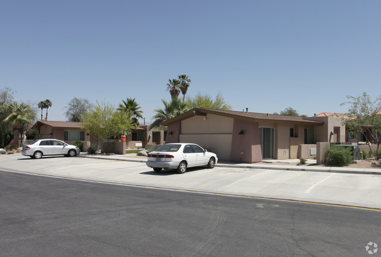 Building Photo - Laguna Palms Apartments