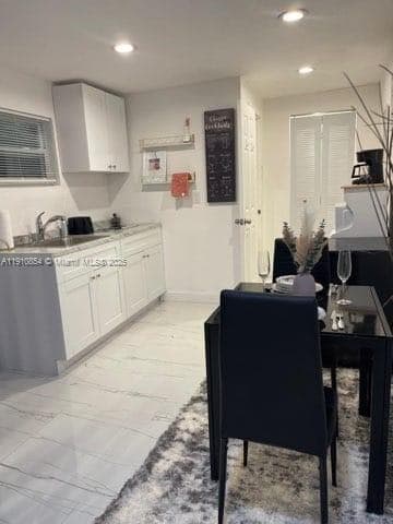 Foto del edificio - 2215 Mayo St