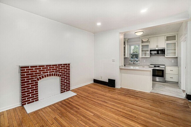 Building Photo - 1208 Olivia Ave