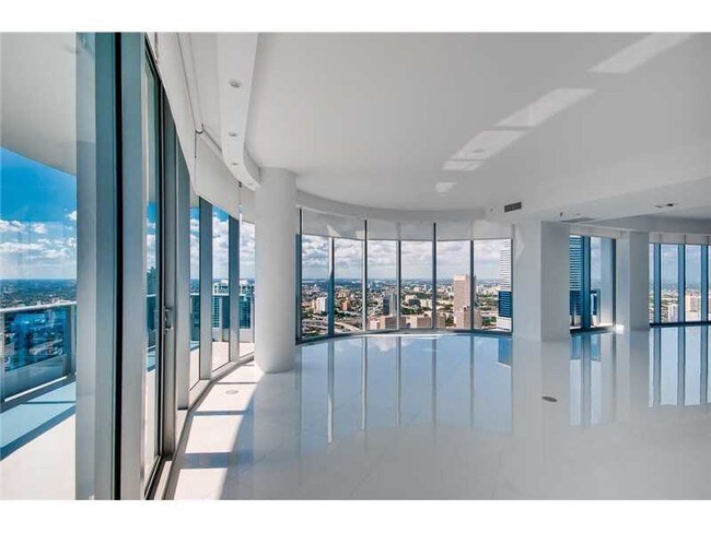 Foto del edificio - 200 Biscayne Blvd