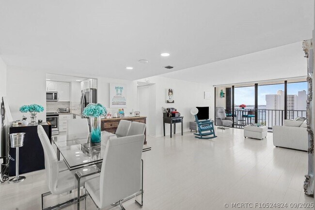 Foto del edificio - 5600 N Flagler Dr