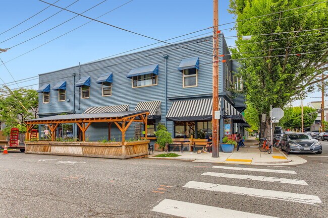 Foto del edificio - 2387 NW Thurman St