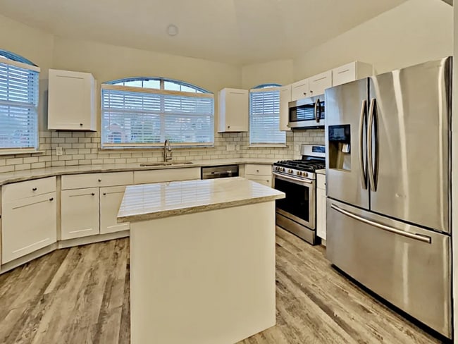 Building Photo - 2408 Baretta Dr