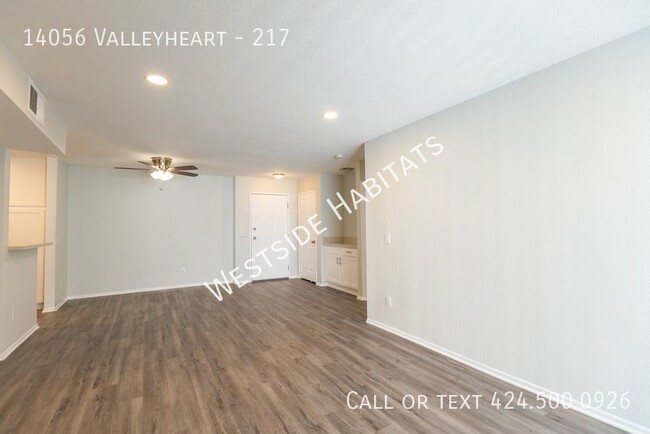 Foto del edificio - 14056 Valleyheart Dr