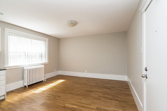 Photo du bâtiment - 54 Maitland St