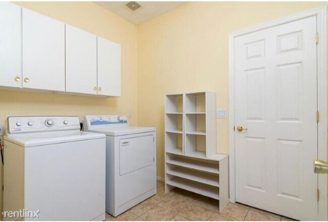 Building Photo - 4 br, 3 bath House - 3222 W Espartero Way