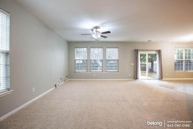 Building Photo - 113 Roadster Row