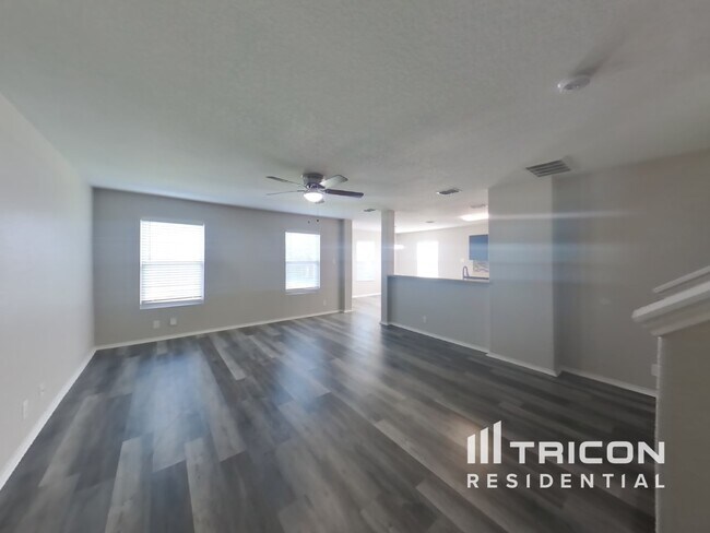 Foto del edificio - 6831 Freedom Ridge