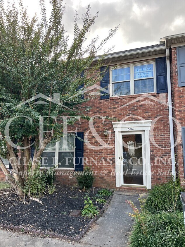 606 N Townes Ct Townhome Rentals in Spartanburg SC