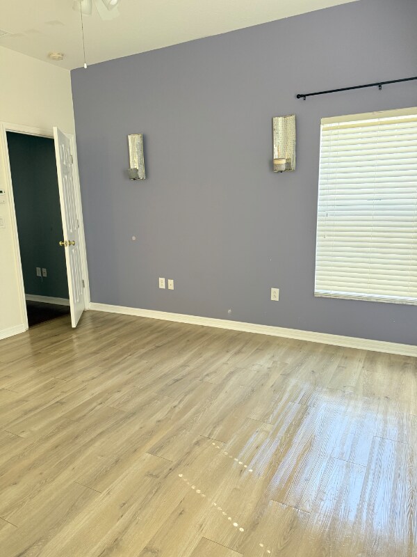 Foto del edificio - 305 E Hanlon St